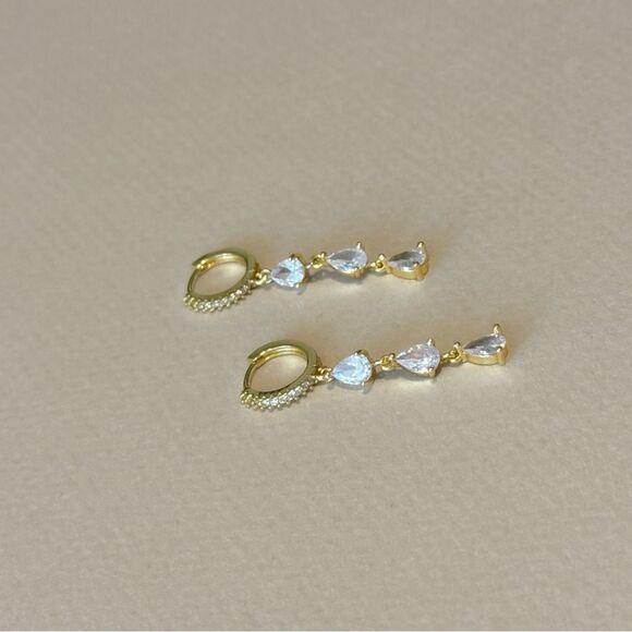 Diamond hoop earrings A867 - Picture 2 of 4